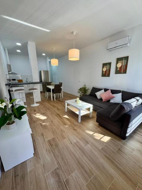 Apartamento Jardin Del Mar Malaga Zewnętrze zdjęcie